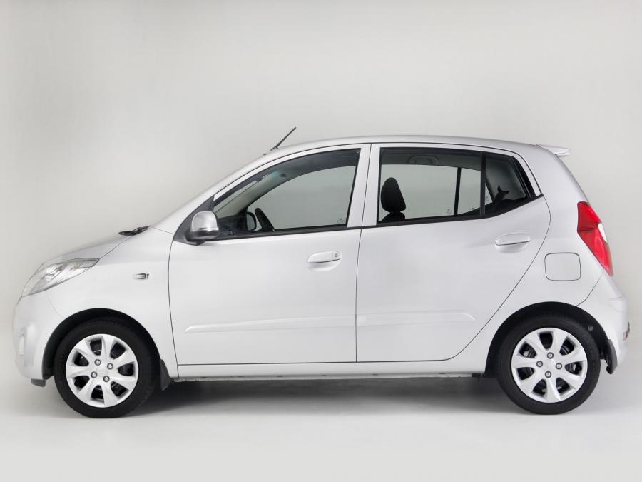  Hyundai i10 2011 года  (ZA) (фото 8 из 15)